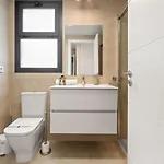 Aranya - Pool, Gym And Co-working Space Apartmán *