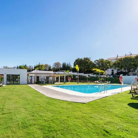 Aranya - Pool, Gym And Co-working Space Appartamento *