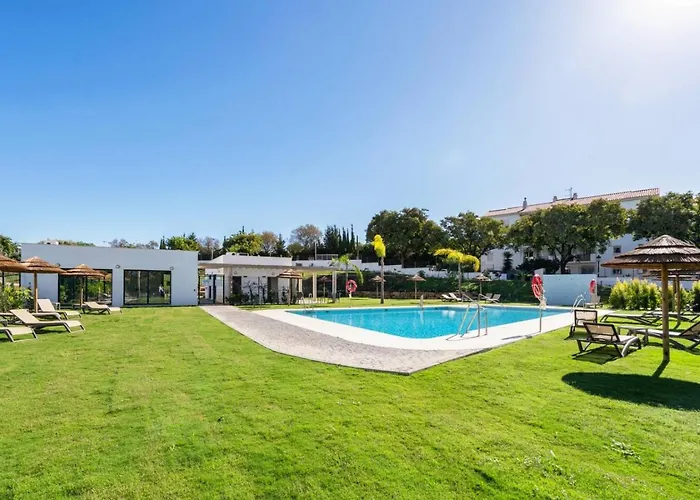 Aranya - Pool, Gym And Co-working Space Appartamento *