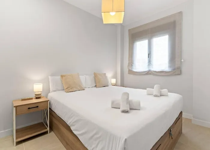 Appartamento Aranya - Pool, Gym And Co-working Space *