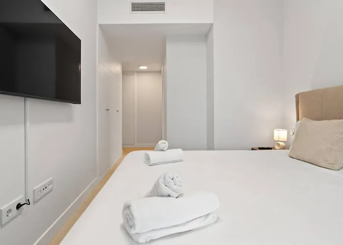 Aranya - Pool, Gym And Co-working Space * Estepona